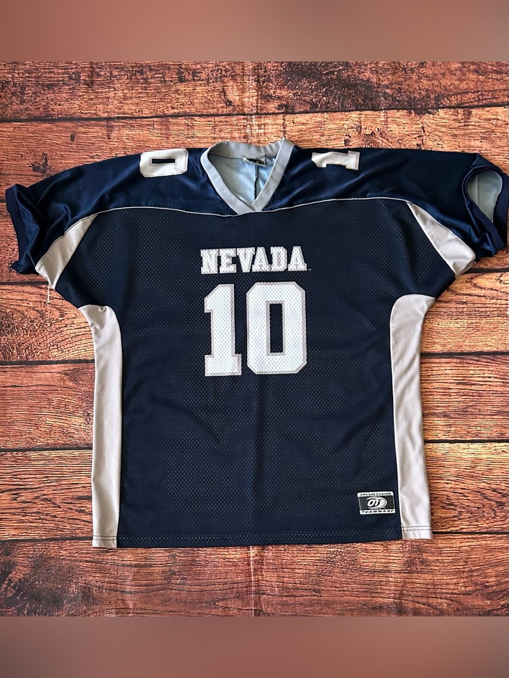 OT Sports Colin Kaepernick Nevada Wolf Pack Jersey #10 Men's Size XL Blue